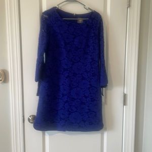 Vince Camuto Long Sleeve Lace Dress.
